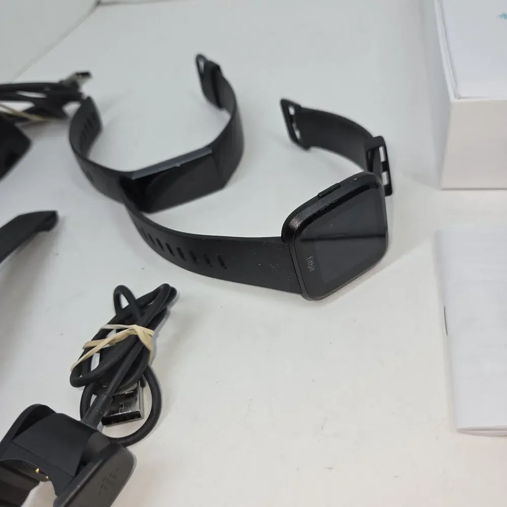 Fitbit Versa Smart Watch Lot For Repair